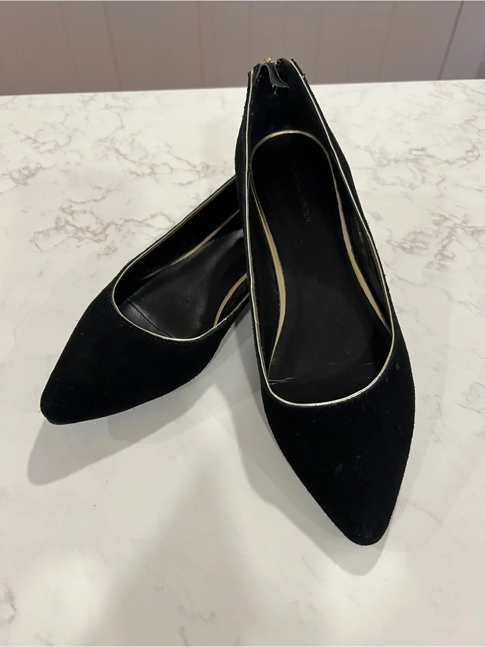 Banana Republic Black Pointed Toe Flats with Gold Trim, 7